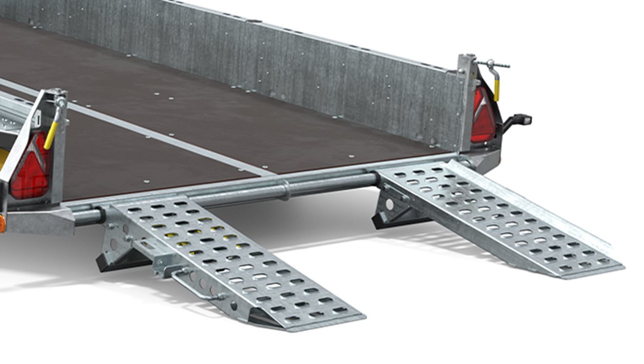 Loading ramps, fully adjustable width settings, HD hinge with nylon bush and features a HD clamp mechanism. Short Ramps to suit models with a tilt-bed.